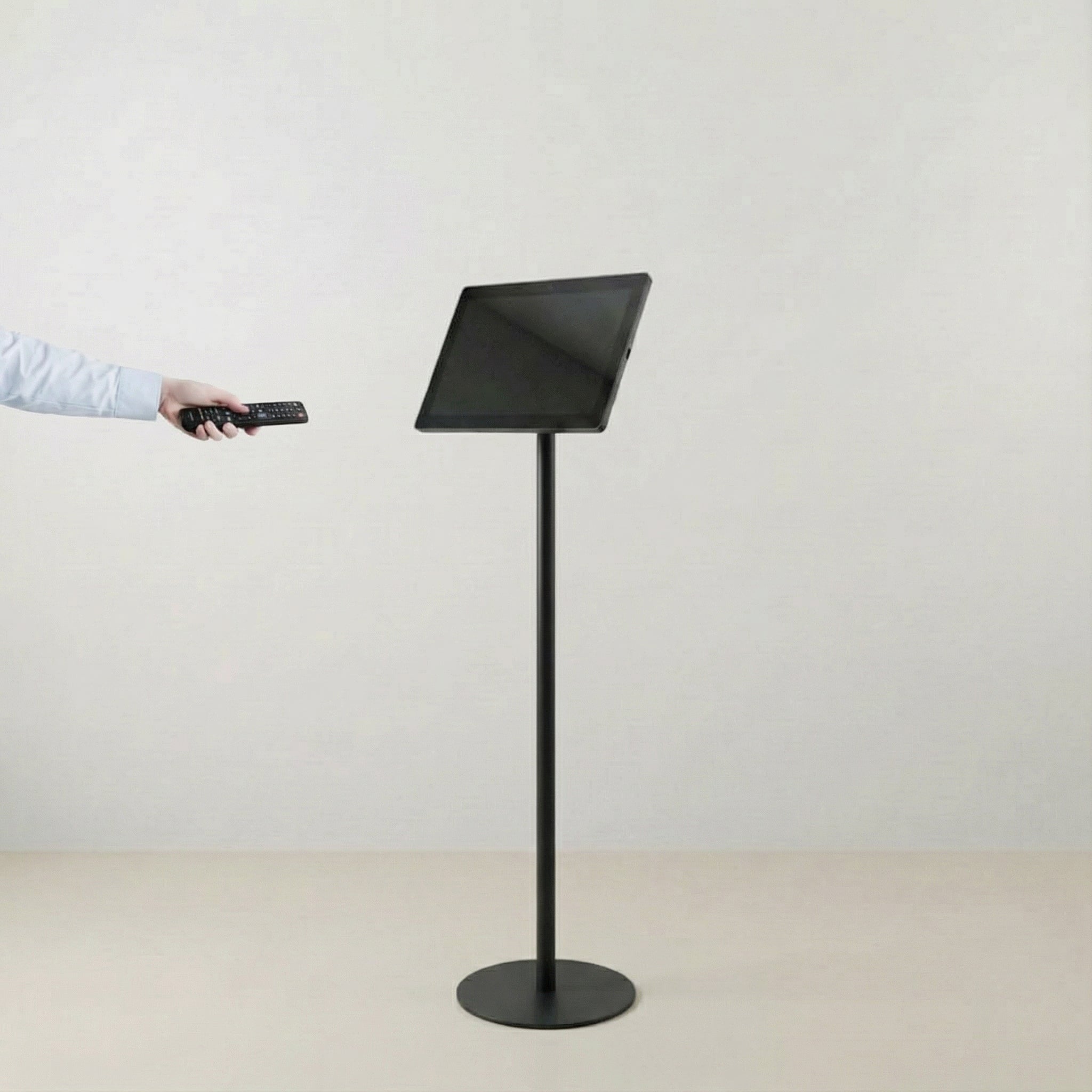 USB挿入だけ スチール製ワンポールスタンド電子ペーパーサイネージ 13.3インチ TSTV-S13