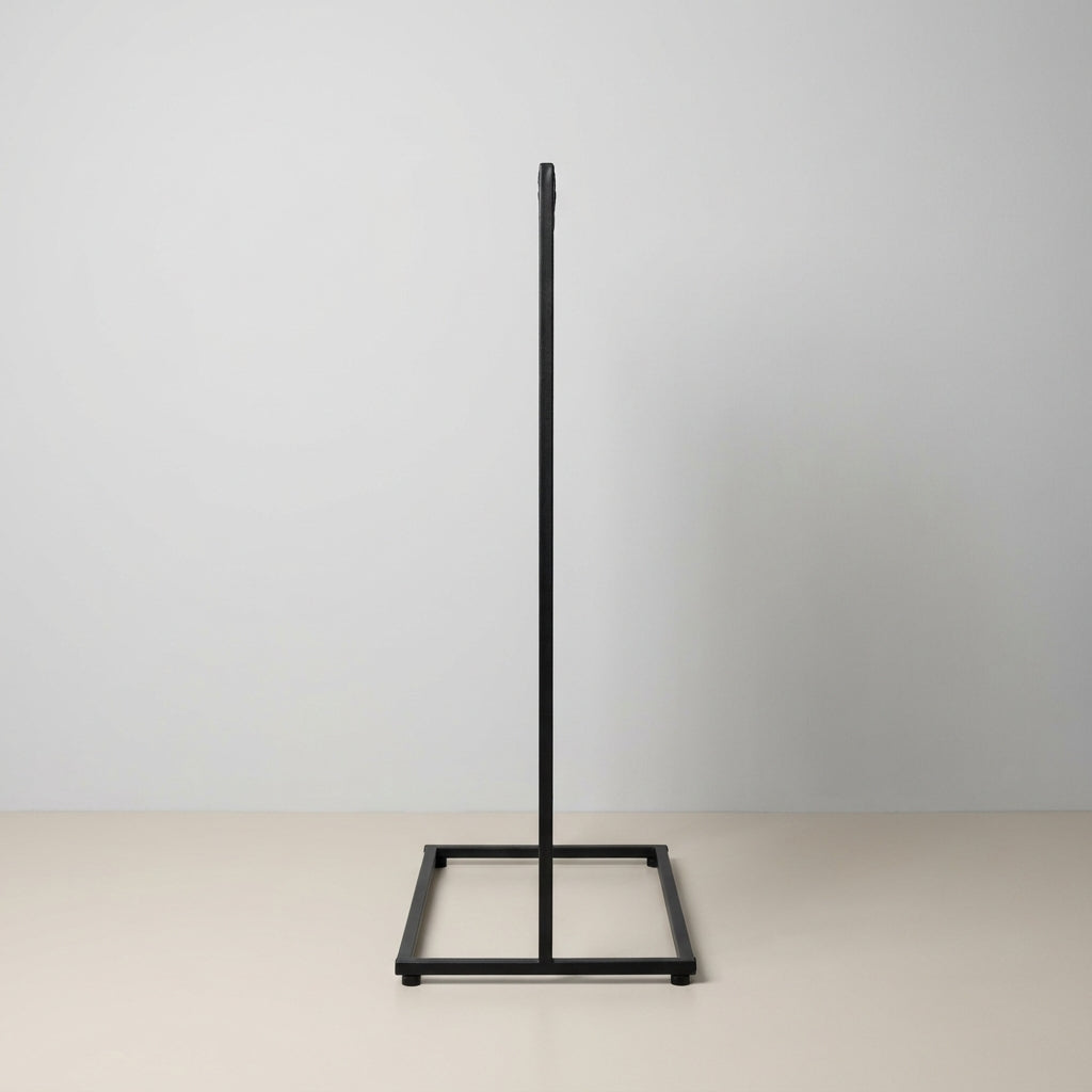 スチール製プレートで視認性抜群　タワー型 スタンドサイン H1100mm TSS-110