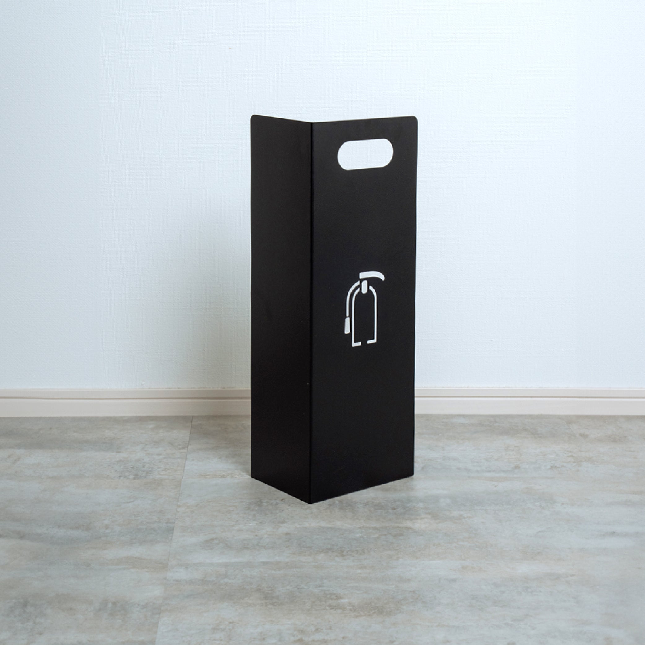 消火器スタンド 消火器収納 目立たなくさせる　おしゃれです MCLA-550